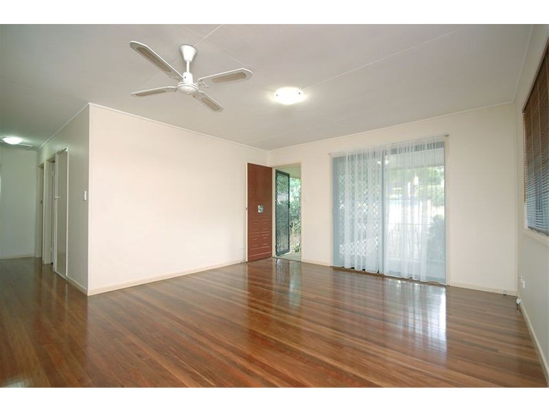 100   Fegen Drive, Moorooka QLD 4105