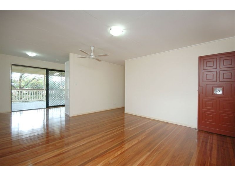 100   Fegen Drive, Moorooka QLD 4105