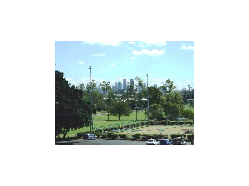 10  Garden Street, Greenslopes QLD 4120
