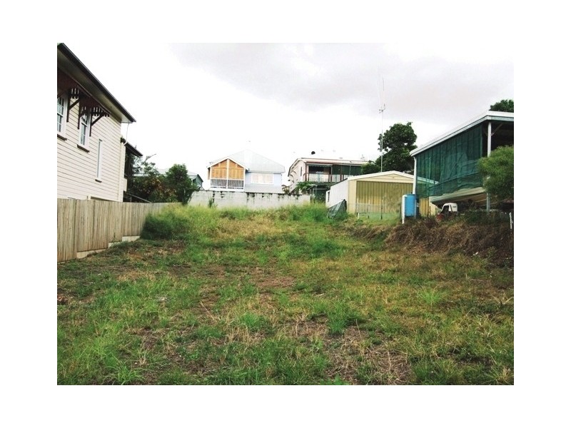 10  Garden Street, Greenslopes QLD 4120