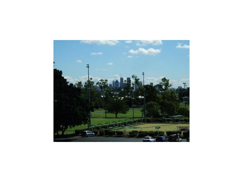 10  Garden Street, Greenslopes QLD 4120