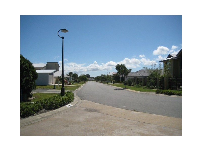 2  Oriole Close, Banksia Beach QLD 4507