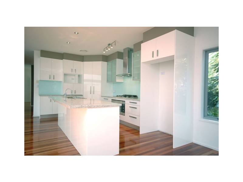 105 Strong Avenue, Graceville QLD 4075