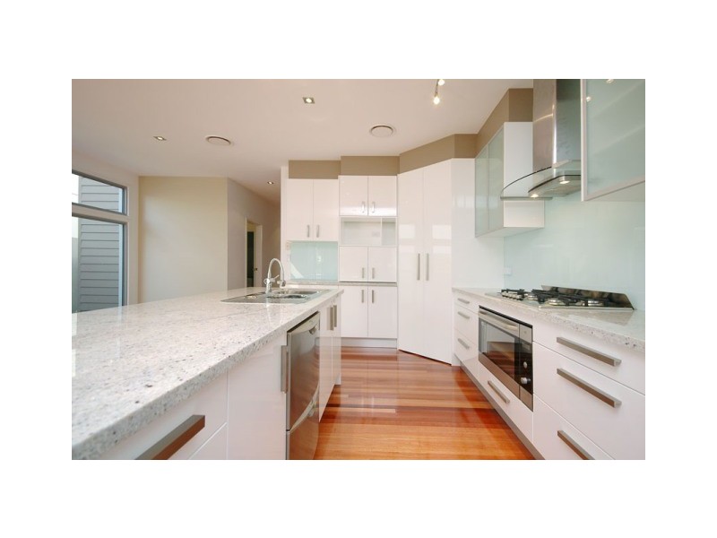 105 Strong Avenue, Graceville QLD 4075