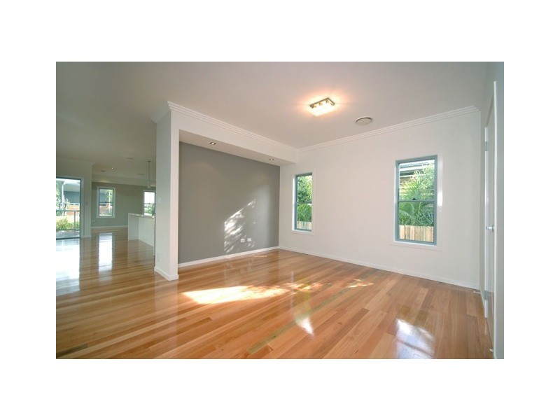 103  Strong Avenue, Graceville QLD 4075