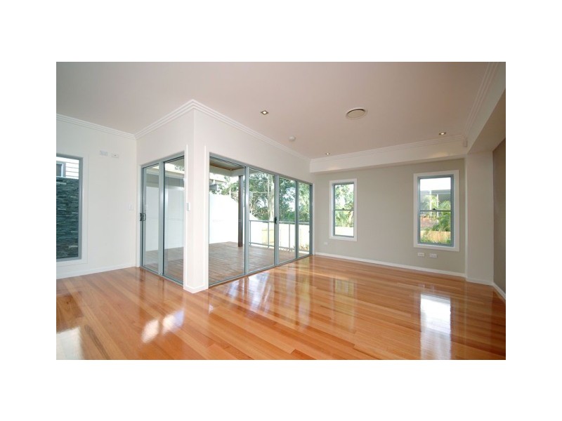 103  Strong Avenue, Graceville QLD 4075