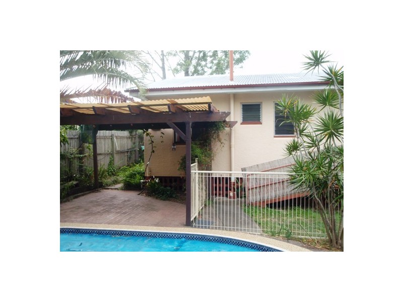 27   Gloucester Street, Acacia Ridge QLD 4110