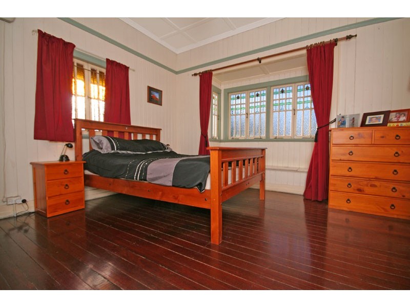 33  Palmerston Street, Annerley QLD 4103