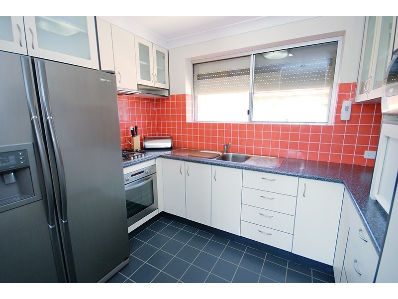 4/10 Cross Street, Fairfield QLD 4103