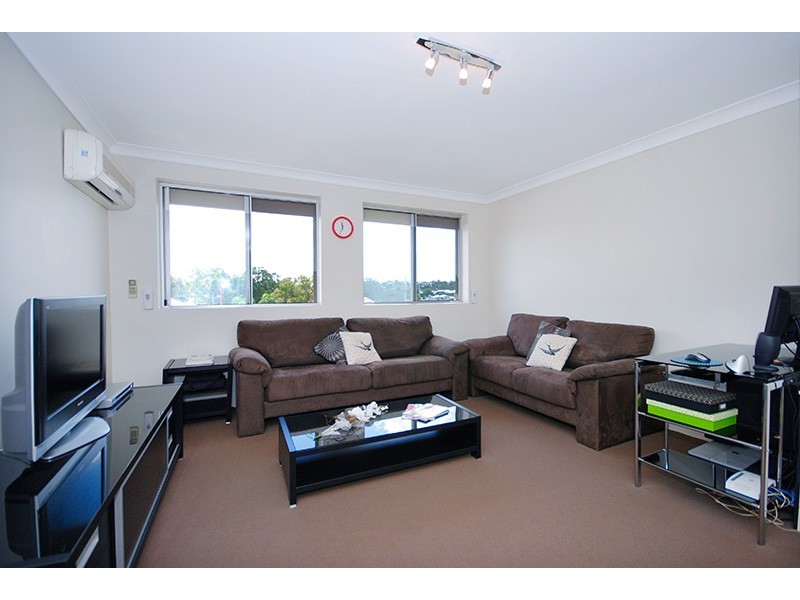 4/10 Cross Street, Fairfield QLD 4103