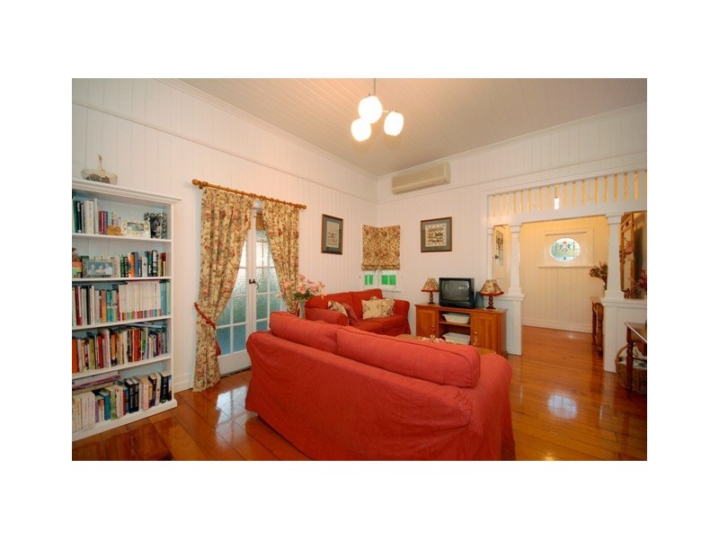32   Cracknell Road, Annerley QLD 4103
