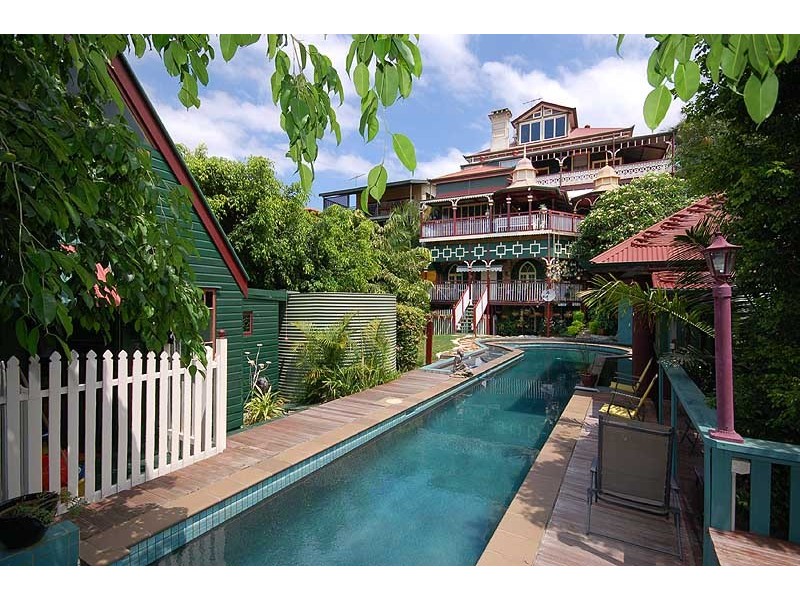 35 Brighton Road, Highgate Hill QLD 4101