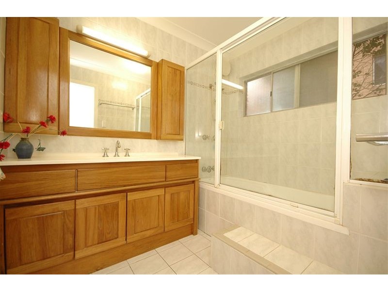 65  Barnehurst Street, Tarragindi QLD 4121