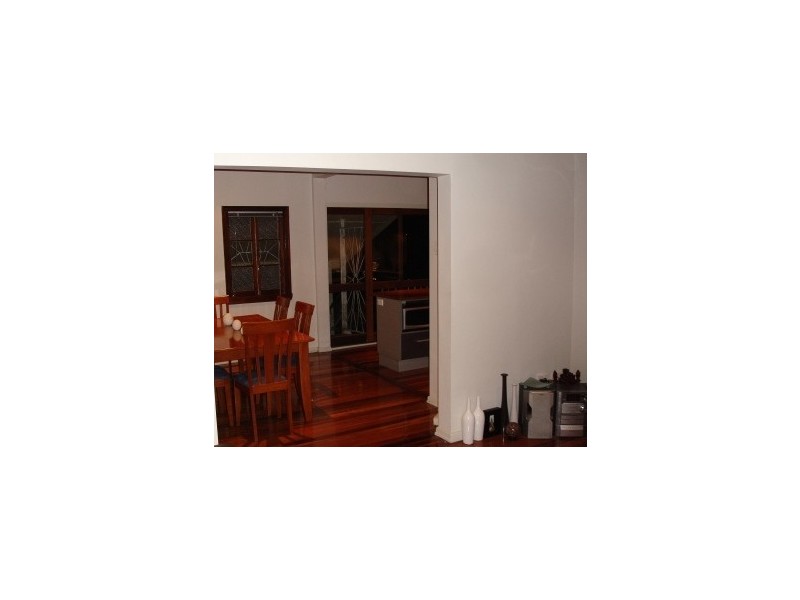 19 Orlando Road, Yeronga QLD 4104