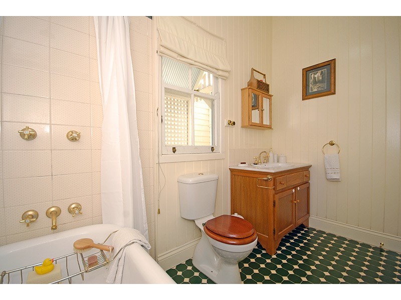 27 Holmes Street, Moorooka QLD 4105