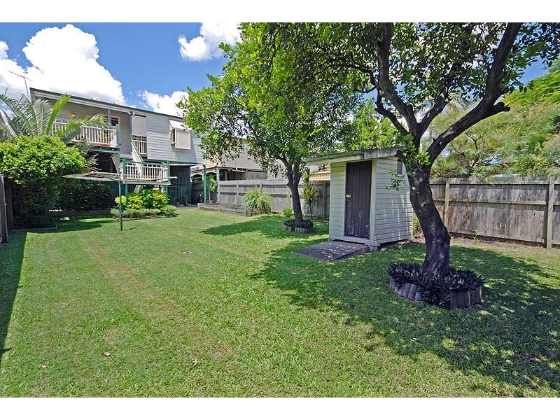 27 Holmes Street, Moorooka QLD 4105