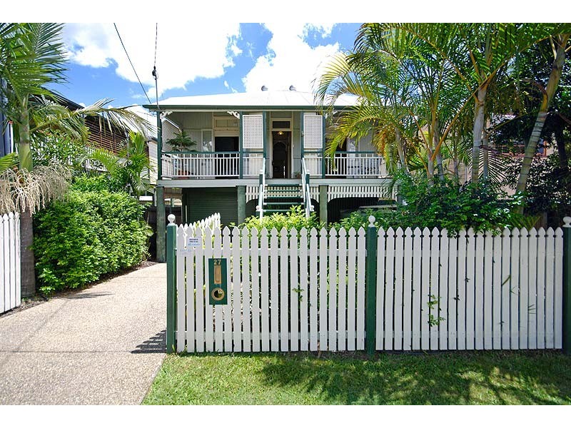 27 Holmes Street, Moorooka QLD 4105