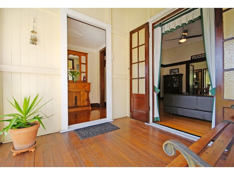 46   Frederick Street, Annerley QLD 4103