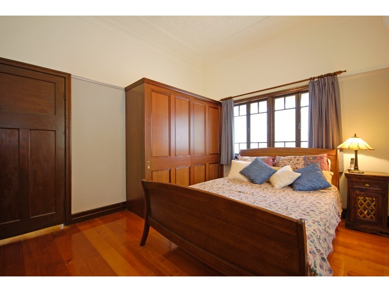 46   Frederick Street, Annerley QLD 4103