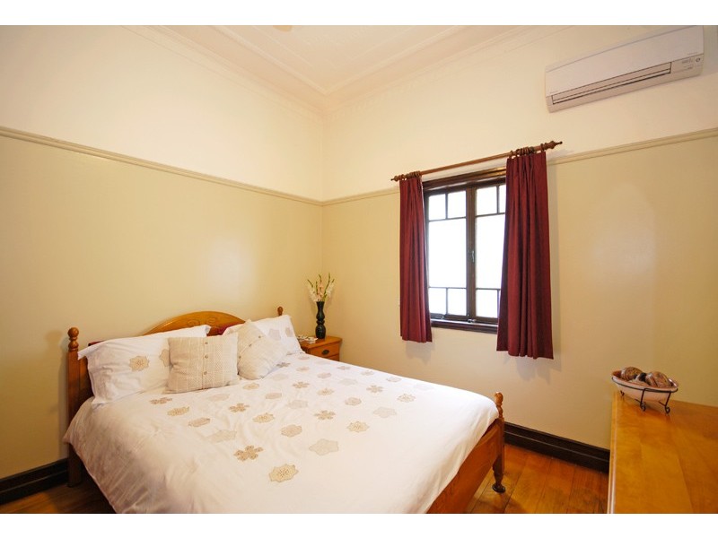 46   Frederick Street, Annerley QLD 4103