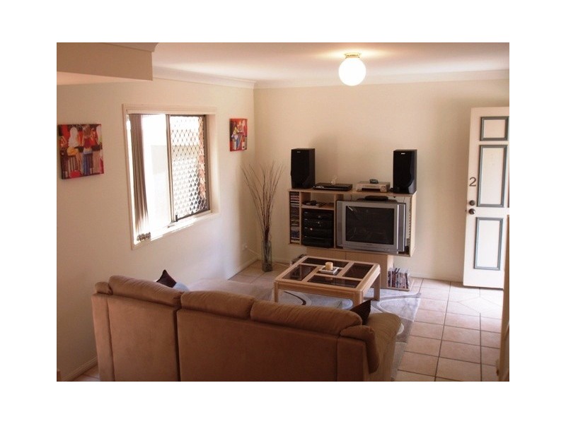 2/44  Helles Street, Moorooka QLD 4105