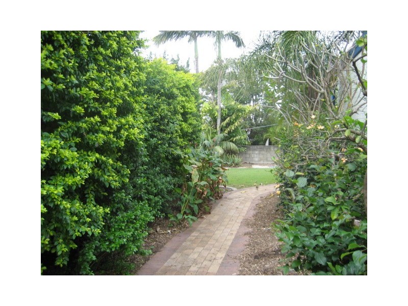 68  Dudley Street, Annerley QLD 4103