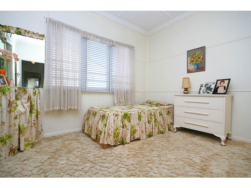 75 Chester Road, Annerley QLD 4103