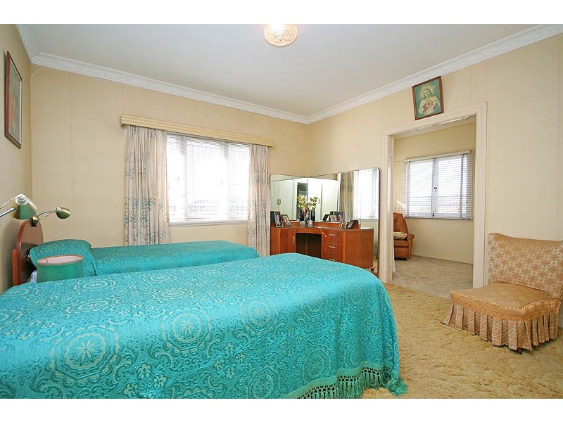 75 Chester Road, Annerley QLD 4103