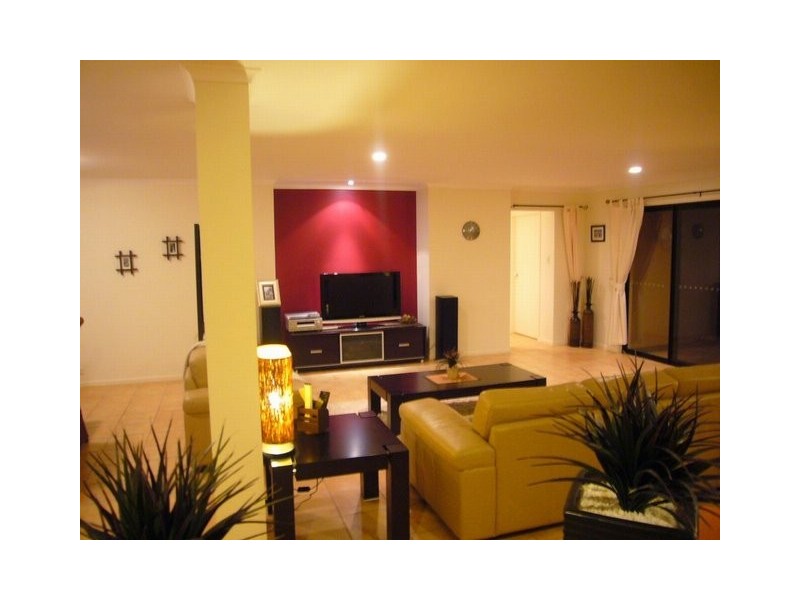 95   Prospect Street, Parkinson QLD 4115