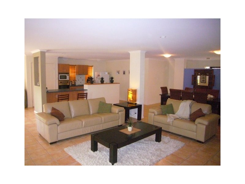 95   Prospect Street, Parkinson QLD 4115