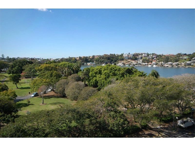 11/2   Oxlade Drive, New Farm QLD 4005