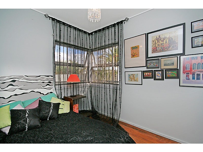 37   Strath Street, Highgate Hill QLD 4101
