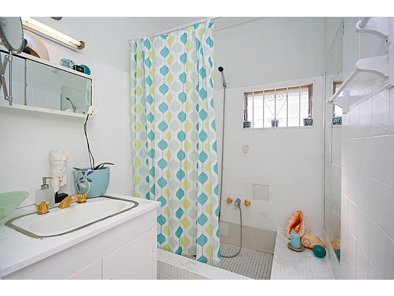 37   Strath Street, Highgate Hill QLD 4101