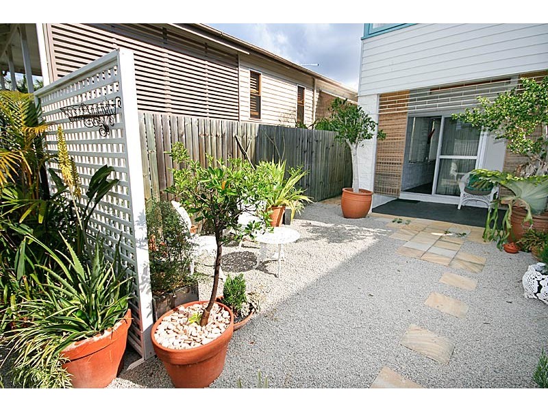 37   Strath Street, Highgate Hill QLD 4101