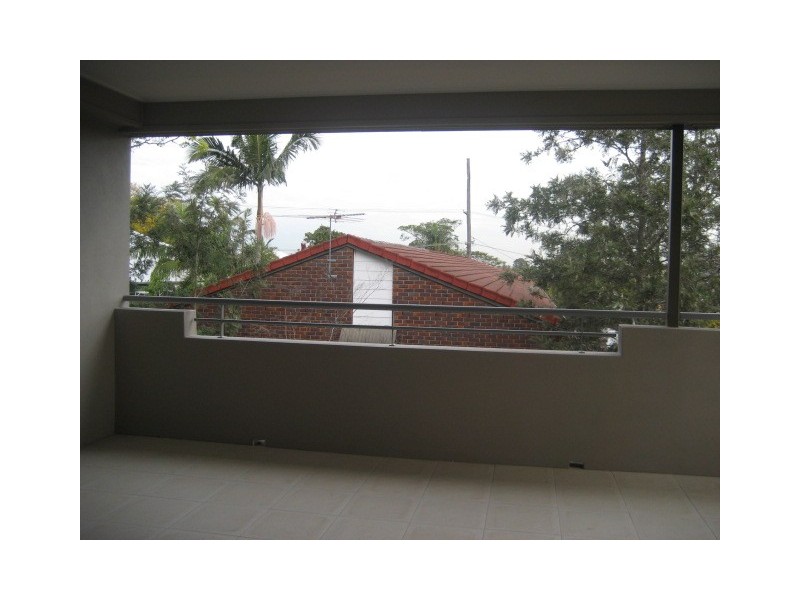 6/11  Stamford Street, Yeerongpilly QLD 4105