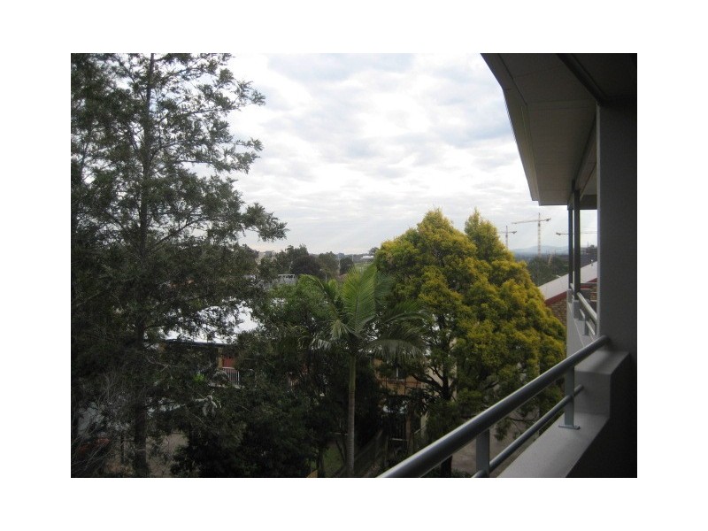 7/11  Stamford Street, Yeerongpilly QLD 4105