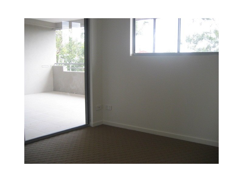 7/11  Stamford Street, Yeerongpilly QLD 4105