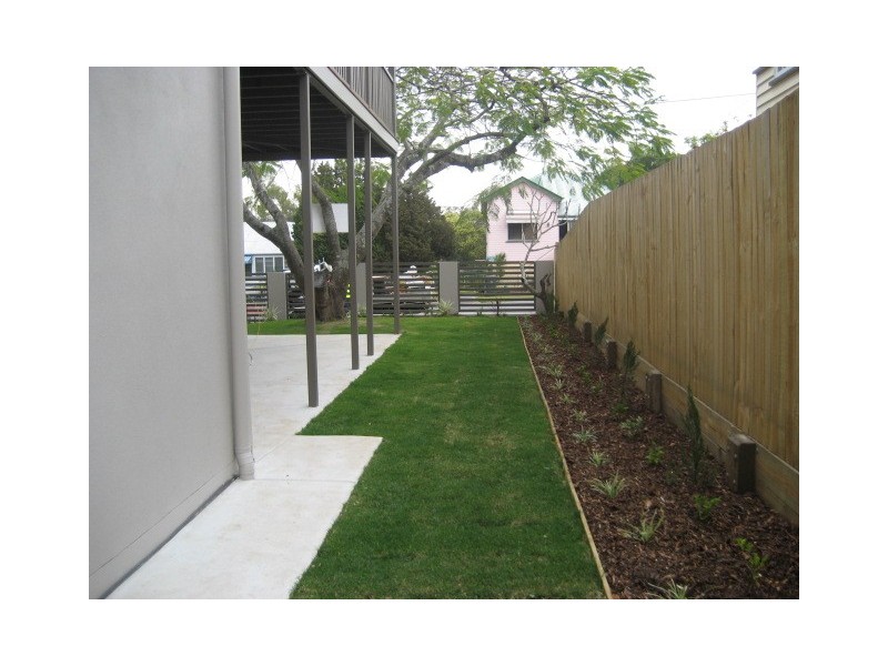 1/16 Broadmere Street, Annerley QLD 4103
