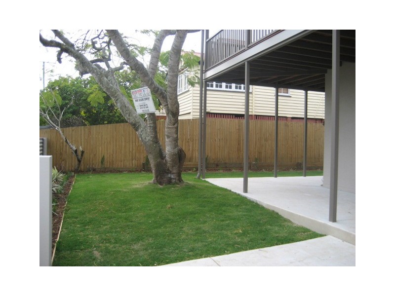 1/16 Broadmere Street, Annerley QLD 4103