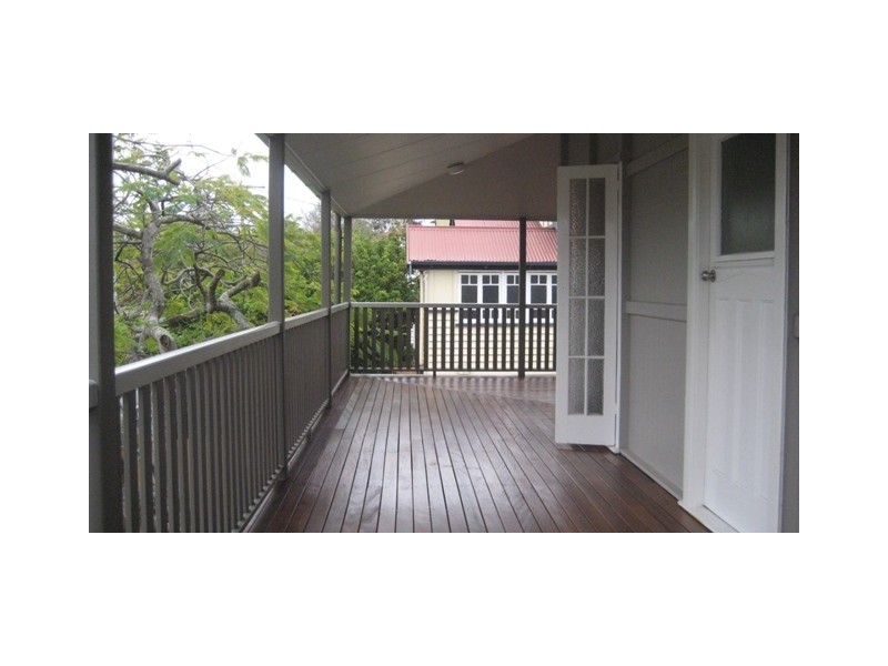 1/16 Broadmere Street, Annerley QLD 4103