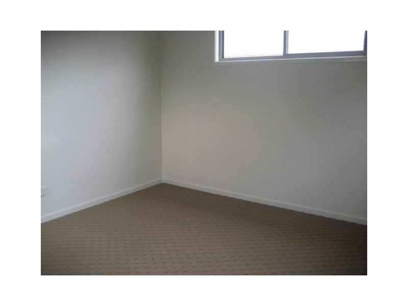 2/16  Broadmere Street, Annerley QLD 4103