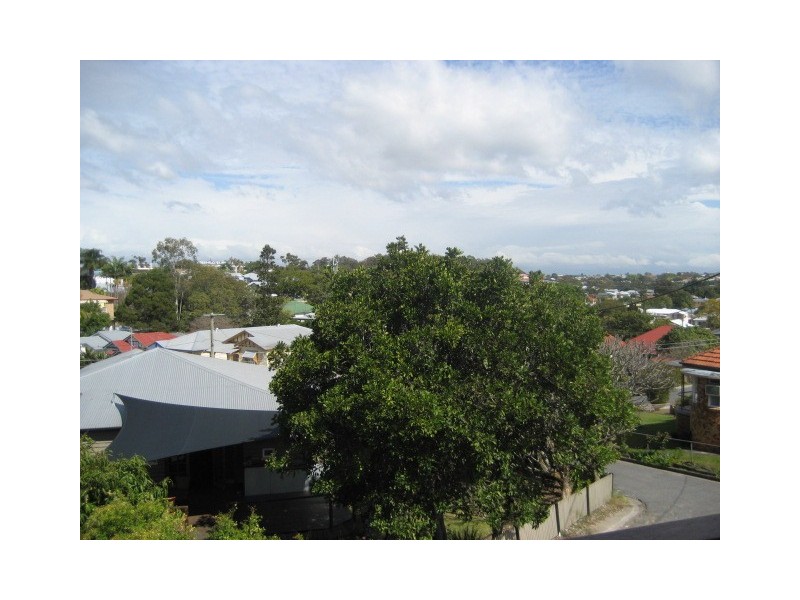 3/1  Birch Place, Greenslopes QLD 4120