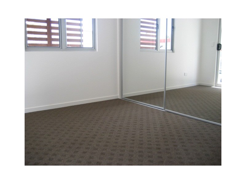 3/1  Birch Place, Greenslopes QLD 4120