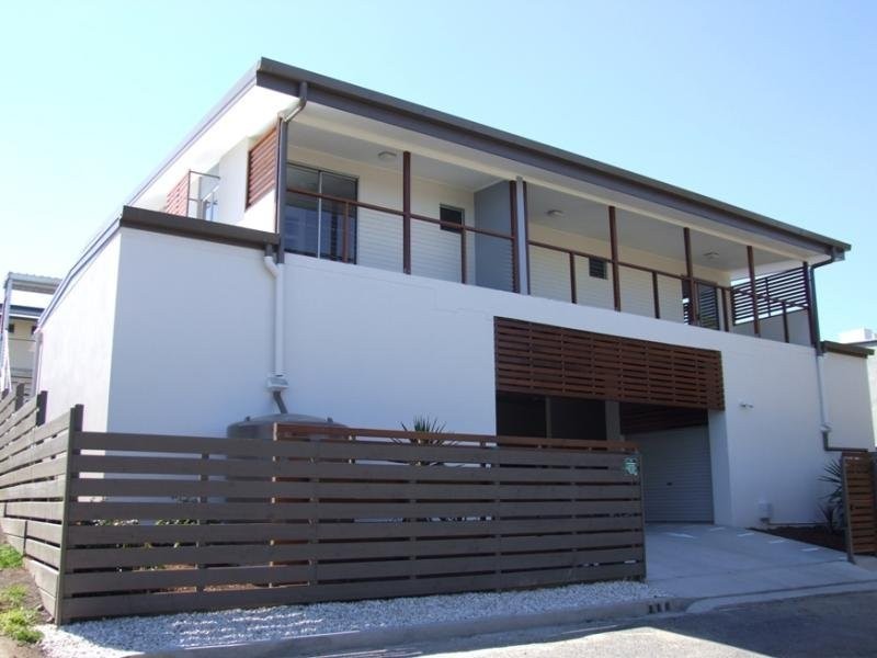 3/1  Birch Place, Greenslopes QLD 4120