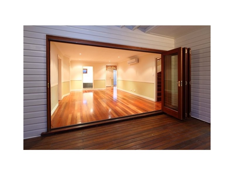 Greenslopes QLD 4120