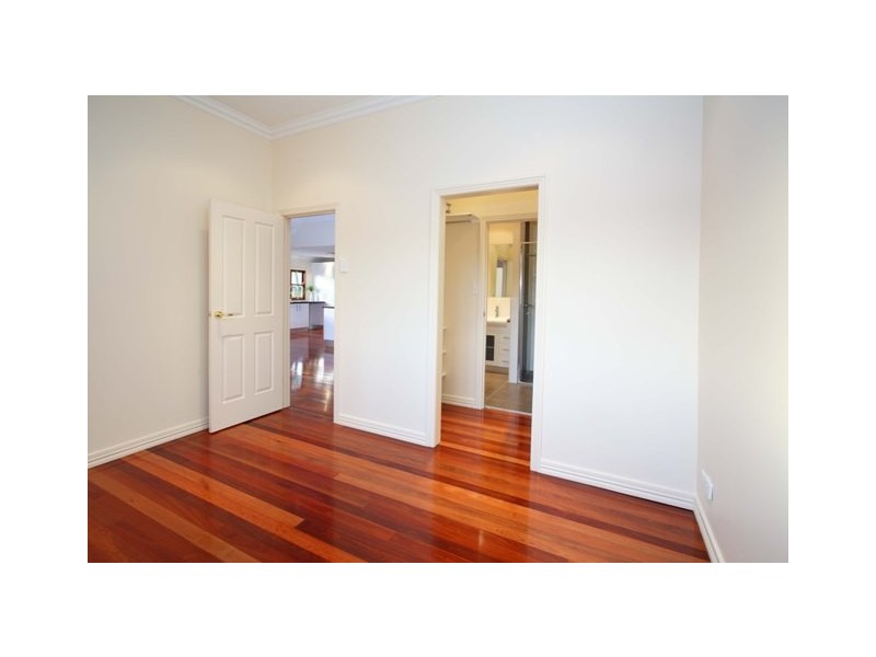 Greenslopes QLD 4120