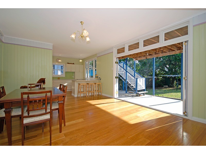 5   Bow Street, Yeerongpilly QLD 4105