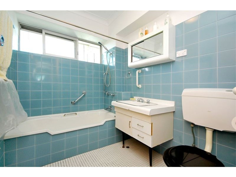 11/2   Oxlade Drive, New Farm QLD 4005