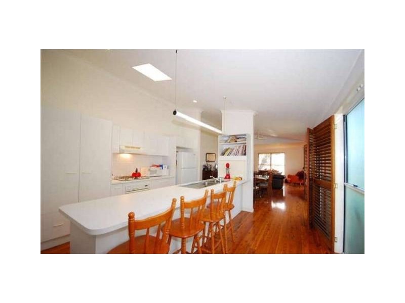 28 Kintore Street, Annerley QLD 4103