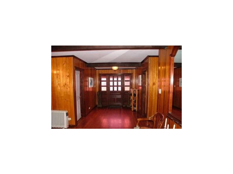 32  Livingstone Street, Yeerongpilly QLD 4105